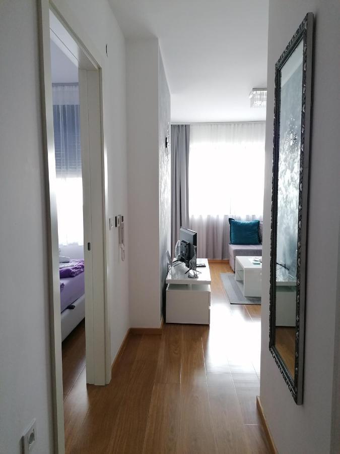 Apartament Apartman Gallery Square - Pupin Palace Nowy Sad Zewnętrze zdjęcie