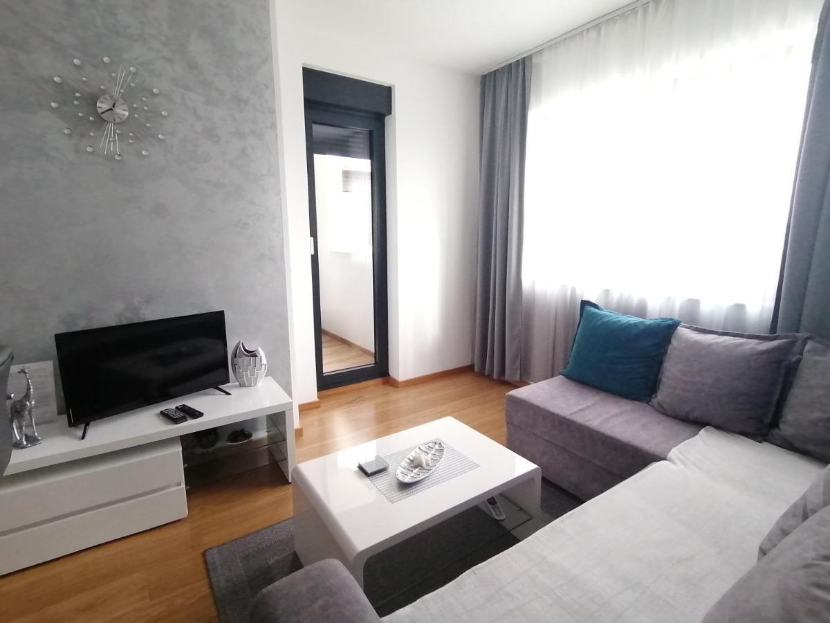 Apartament Apartman Gallery Square - Pupin Palace Nowy Sad Zewnętrze zdjęcie